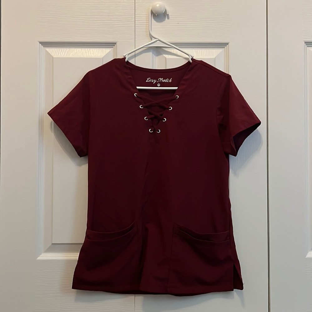 NWOT uniform advantage scrub top